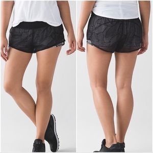 Lululemon Mesh Overlay City Sky Run Shorts
